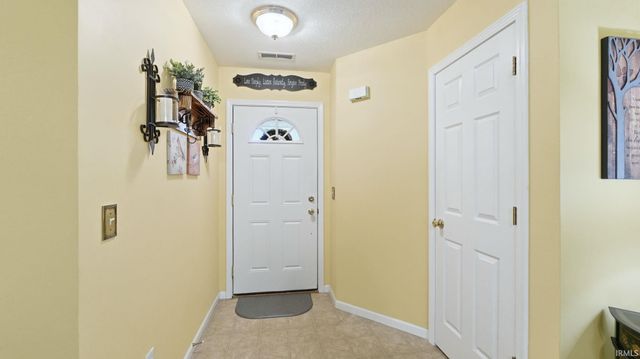 1075 Granary Court, Bluffton, IN 46714