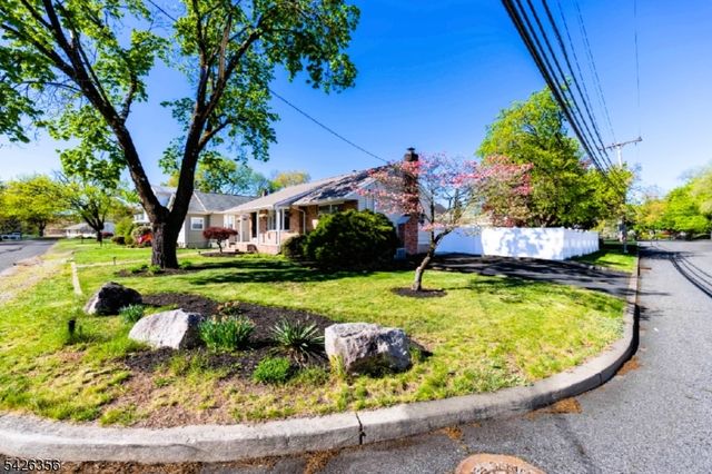19 4Th St, Pequannock Twp., NJ 07440