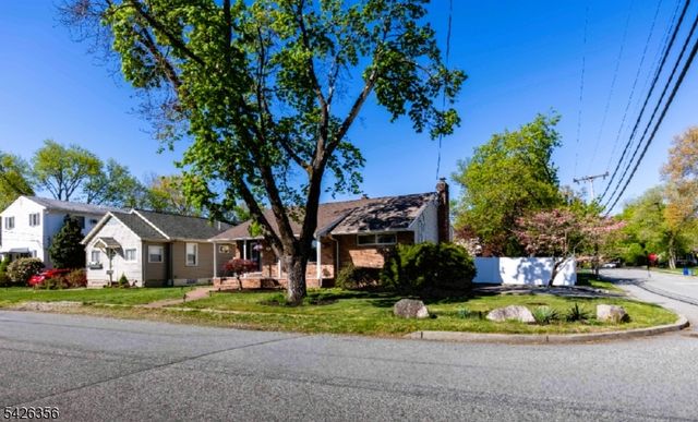 19 4Th St, Pequannock Twp., NJ 07440