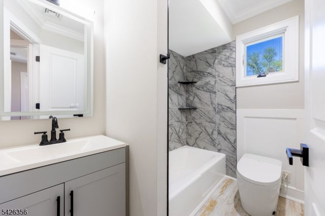19 4Th St, Pequannock Twp., NJ 07440