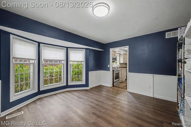 35565 Tall Pine Road, Farmington, MI 48335