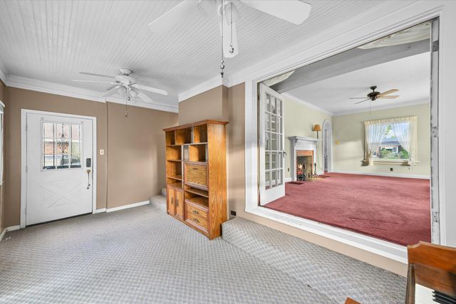 1022 Dixie Highway, Rossford, OH 43460