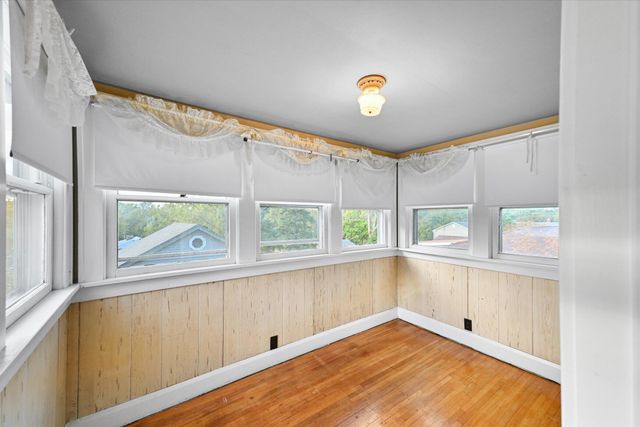 1022 Dixie Highway, Rossford, OH 43460