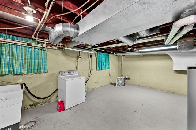 1022 Dixie Highway, Rossford, OH 43460