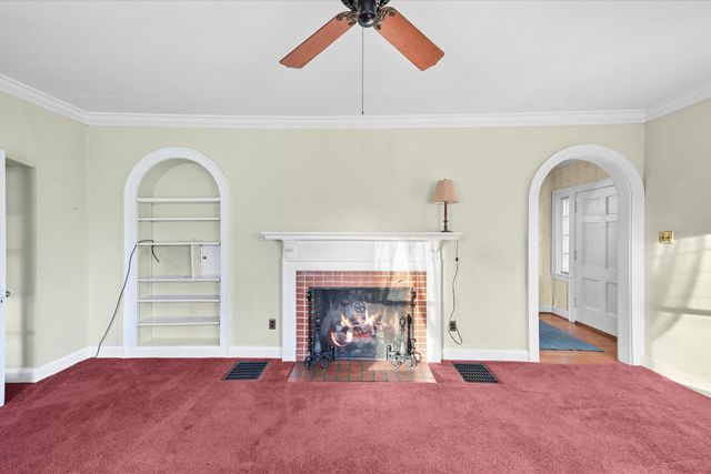 1022 Dixie Highway, Rossford, OH 43460