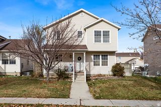 7841 N SADDLEBACK DR, Eagle Mountain, UT 84005