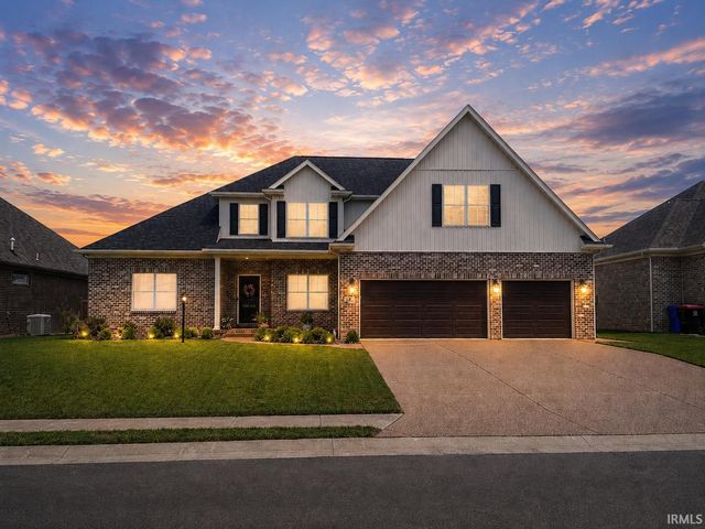 435 Westbriar Circle, Newburgh, IN 47630
