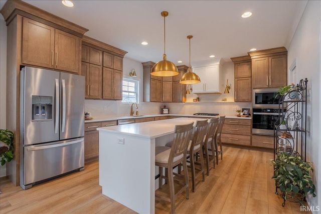 435 Westbriar Circle, Newburgh, IN 47630
