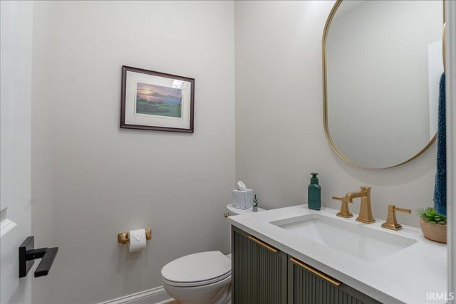 435 Westbriar Circle, Newburgh, IN 47630