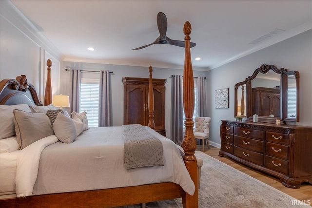 435 Westbriar Circle, Newburgh, IN 47630