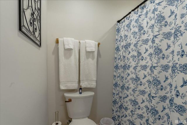 435 Westbriar Circle, Newburgh, IN 47630