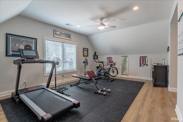 435 Westbriar Circle, Newburgh, IN 47630