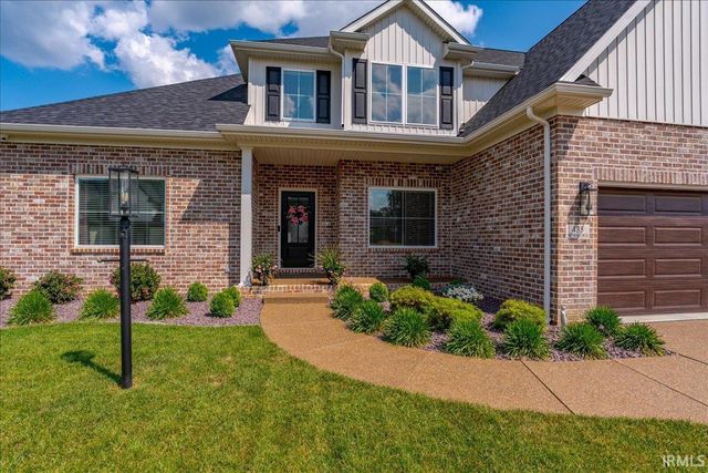 435 Westbriar Circle, Newburgh, IN 47630
