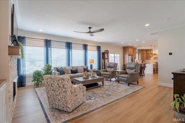 435 Westbriar Circle, Newburgh, IN 47630