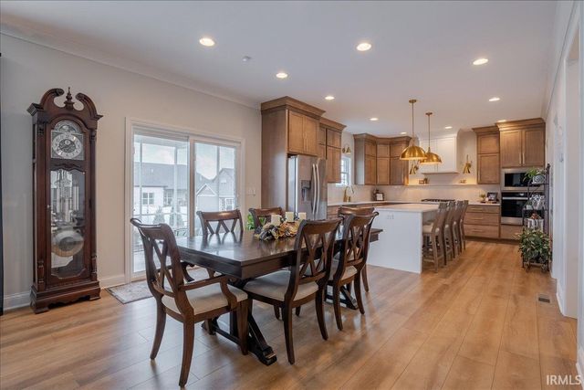 435 Westbriar Circle, Newburgh, IN 47630