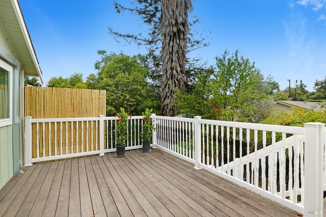 18070 Myrtle Ave, Sonoma, CA 95476