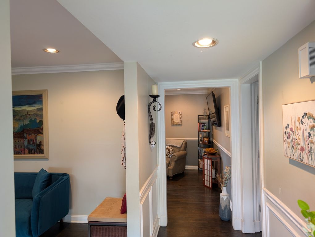 518 Exmoor Road, Elk Grove Village, IL 60007 — photo 2