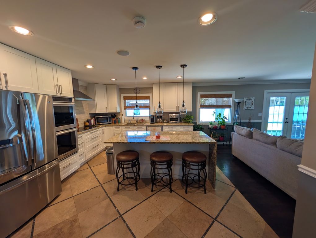 518 Exmoor Road, Elk Grove Village, IL 60007 — photo 5