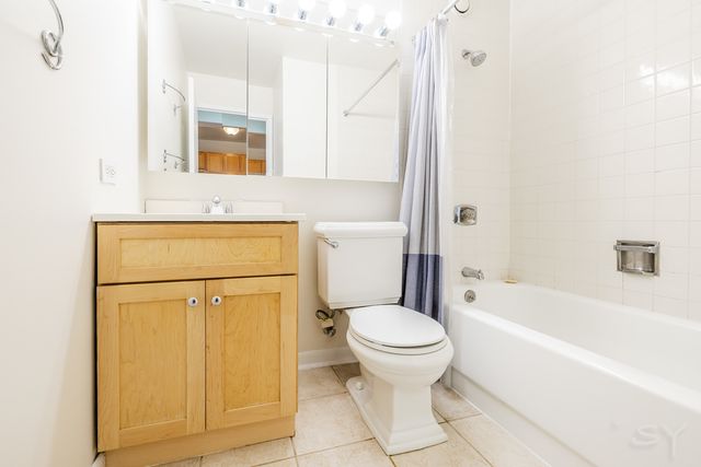 211 E Ohio Street 2606, Chicago, IL 60611