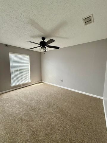 204 Devon Court, Fort Walton Beach, FL 32547