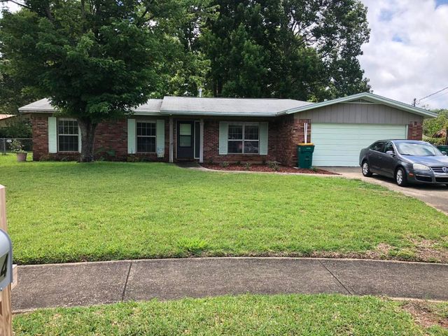 204 Devon Court, Fort Walton Beach, FL 32547