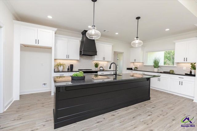 423 Cannon Point Drive, Bonaire, GA 31005