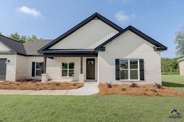 423 Cannon Point Drive, Bonaire, GA 31005