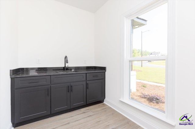 423 Cannon Point Drive, Bonaire, GA 31005
