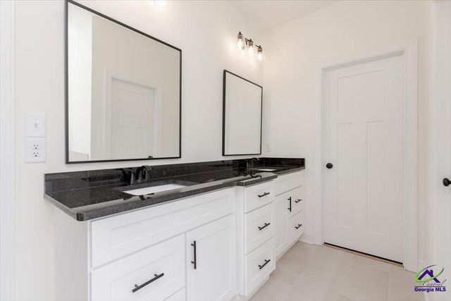 423 Cannon Point Drive, Bonaire, GA 31005