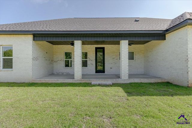 423 Cannon Point Drive, Bonaire, GA 31005