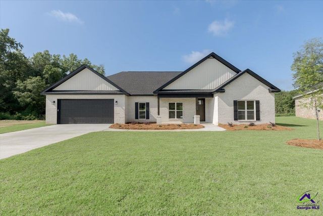 423 Cannon Point Drive, Bonaire, GA 31005