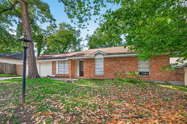 3318 Kentwood Drive, Spring, TX 77380