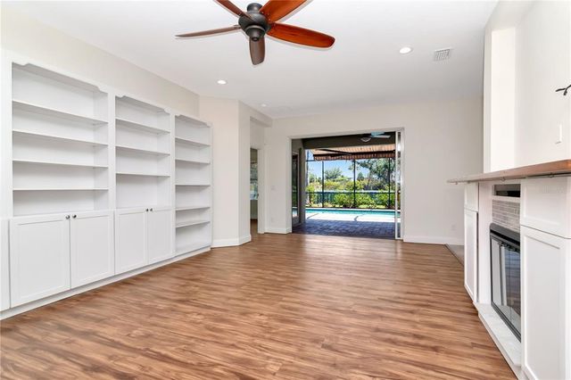 4529 GOLDEN GATE COVE, Bradenton, FL 34211