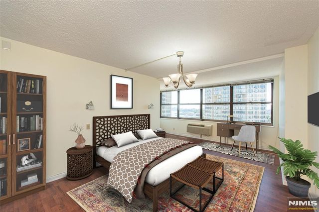 7004 Boulevard East 39F, Guttenberg, NJ 07093