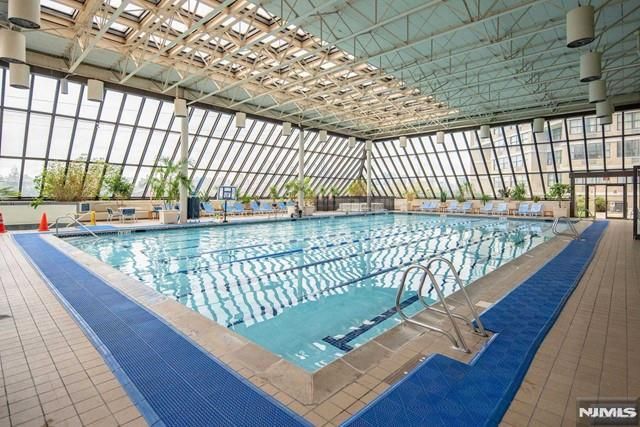 7004 Boulevard East 39F, Guttenberg, NJ 07093