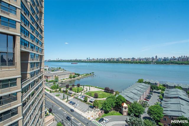 7004 Boulevard East 39F, Guttenberg, NJ 07093