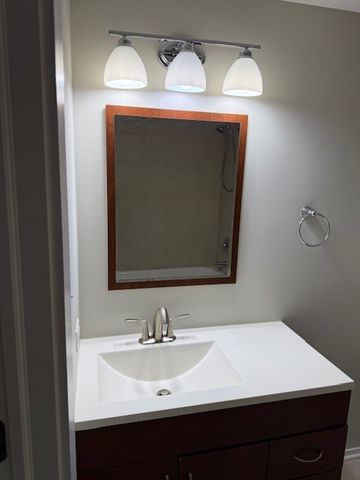 6340 Americana Drive 1102, Willowbrook, IL 60527