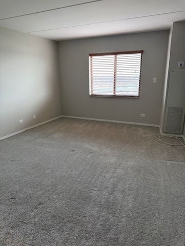 6340 Americana Drive 1102, Willowbrook, IL 60527