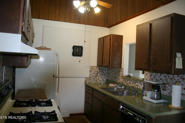 4908 Montmorency Drive, Powell, TN 37849