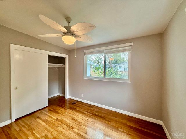 205 Fairpoint Dr, Gulf Breeze, FL 32561