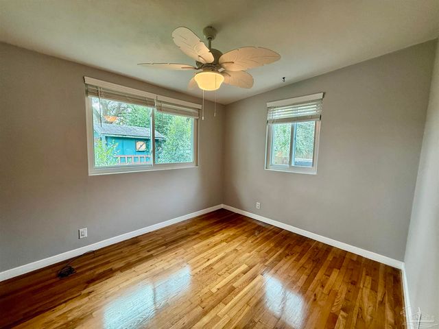 205 Fairpoint Dr, Gulf Breeze, FL 32561