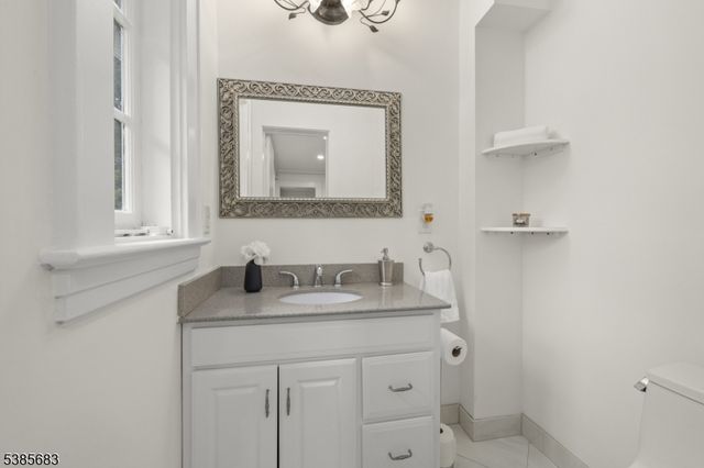 232 Glen Ave, Millburn Twp., NJ 07041
