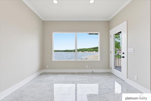 17214 Chalet Drive, Bellevue, NE 68123