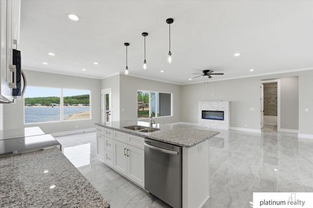17214 Chalet Drive, Bellevue, NE 68123