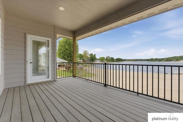 17214 Chalet Drive, Bellevue, NE 68123