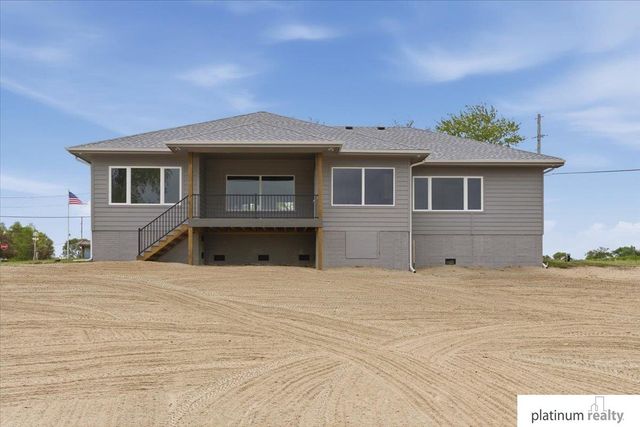 17214 Chalet Drive, Bellevue, NE 68123