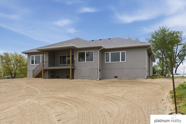 17214 Chalet Drive, Bellevue, NE 68123