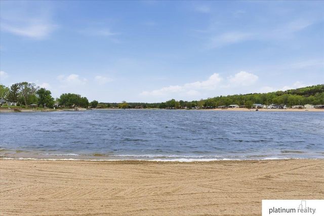 17214 Chalet Drive, Bellevue, NE 68123