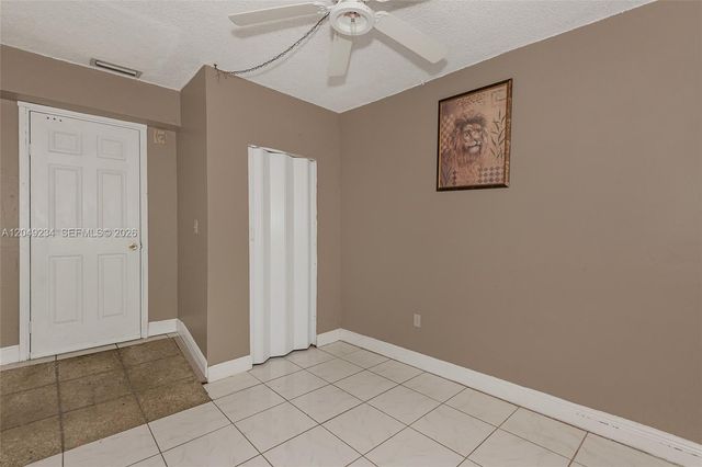 3260 NW 179th St, Miami Gardens, FL 33056
