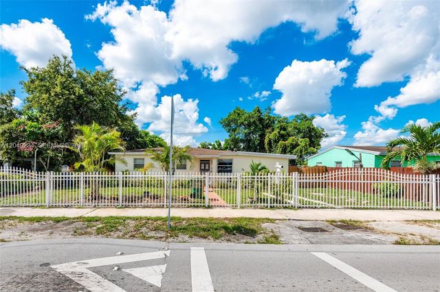 3260 NW 179th St, Miami Gardens, FL 33056